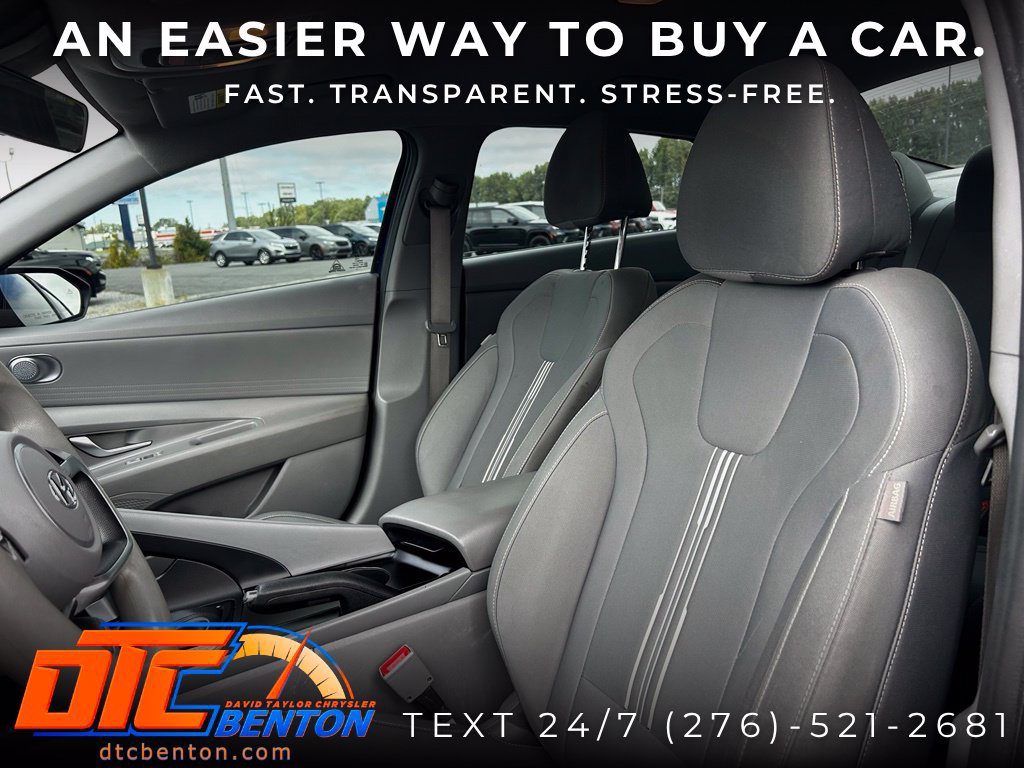 Used 2023 Hyundai Elantra SEL FWD image 9