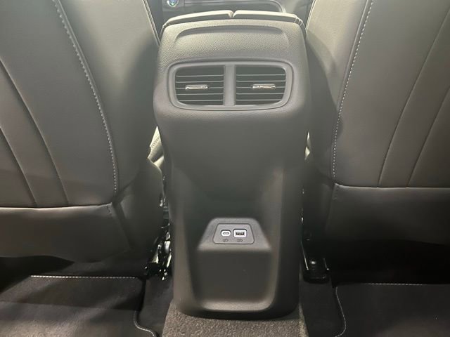 Used 2022 Buick Envision Essence w/ Technology Package I image 25