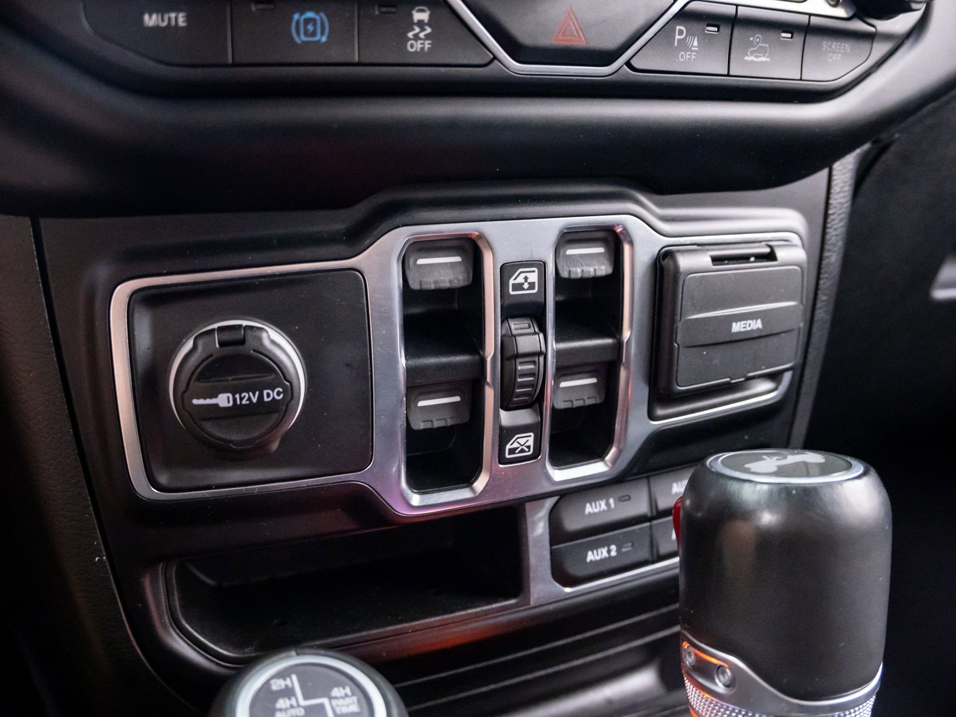 Used 2021 Jeep Wrangler Unlimited Sahara image 28