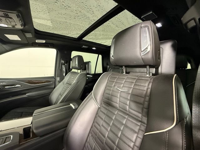 Certified 2024 Cadillac Escalade Sport Platinum w/ LPO, ONYX Package AWD/4WD image 11