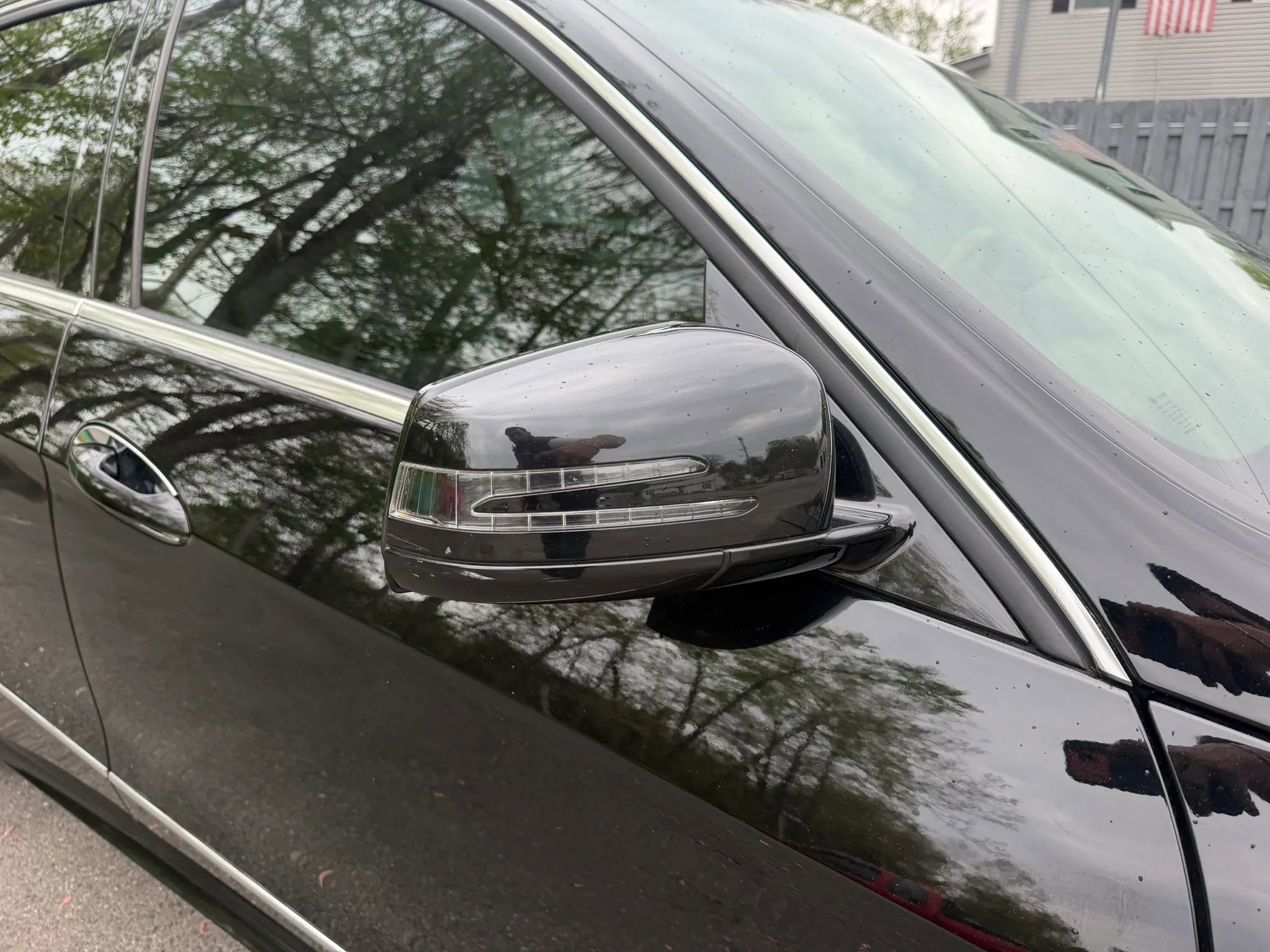 Used 2011 Mercedes-Benz E 350 4MATIC Sedan image 7