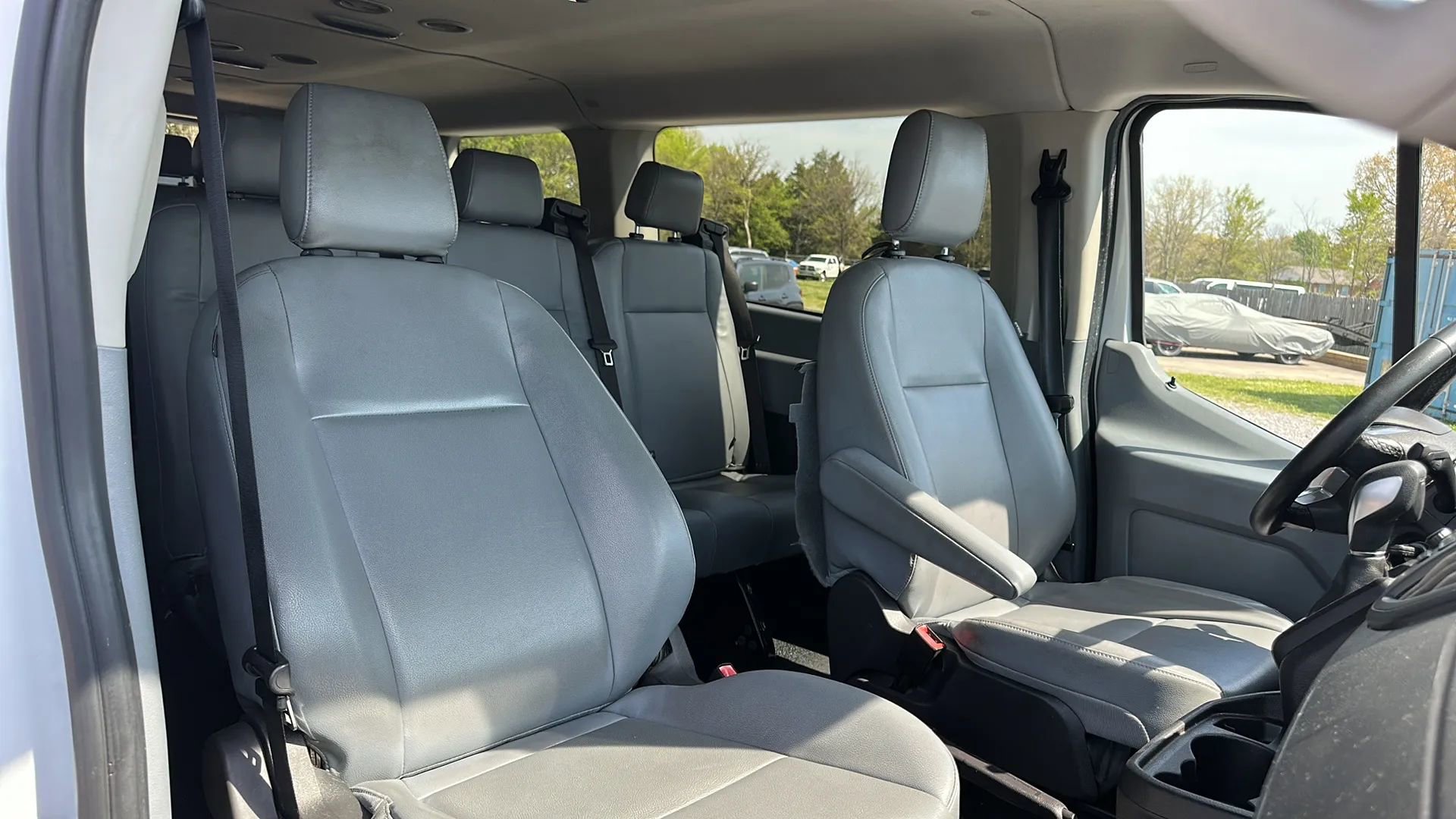 Used 2016 Ford Transit 350 XL image 12