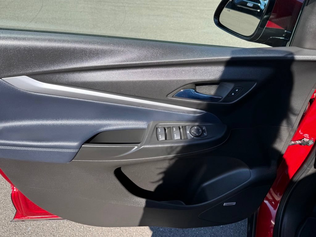Used 2023 Chevrolet Bolt EUV Premier w/ Sun & Sound Package FWD image 27