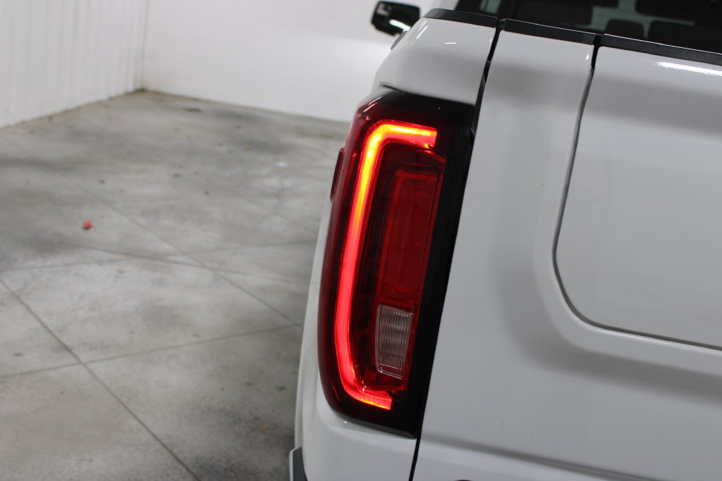 Used 2022 GMC Sierra 1500 SLT AWD/4WD image 28