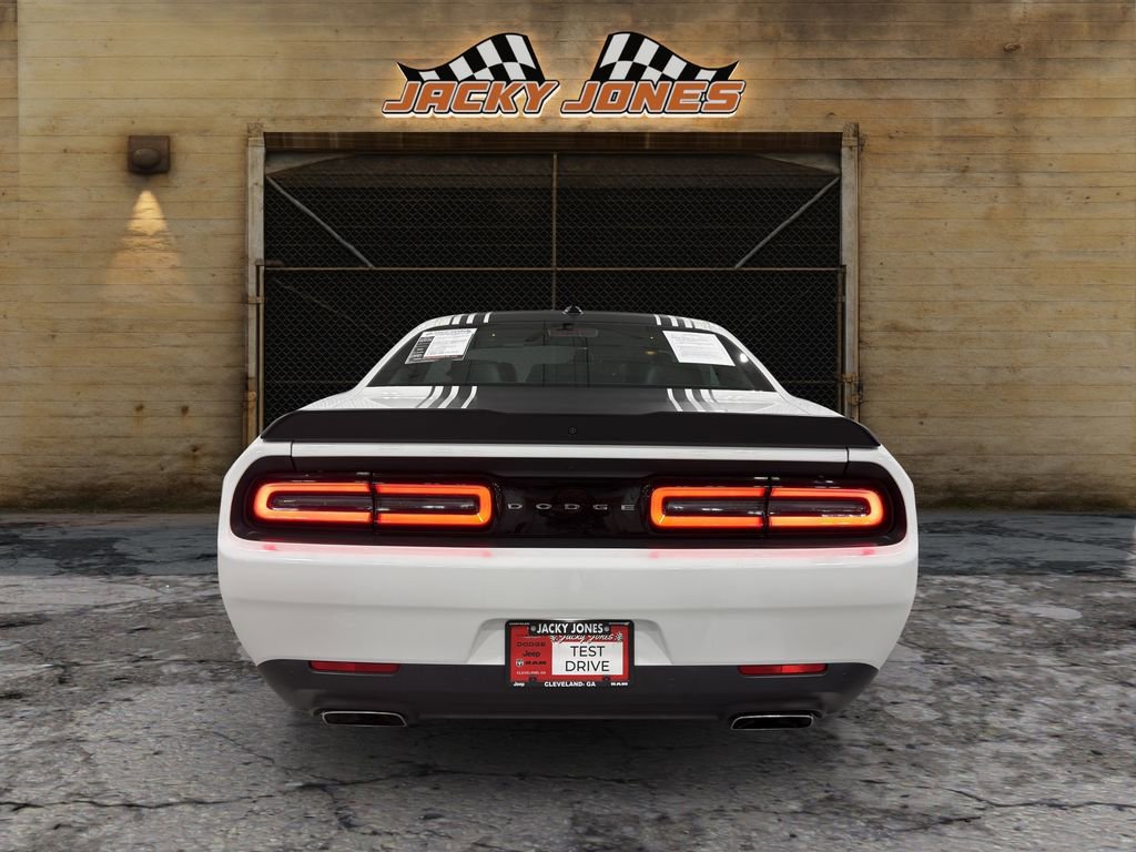 Used 2018 Dodge Challenger R/T Plus image 8