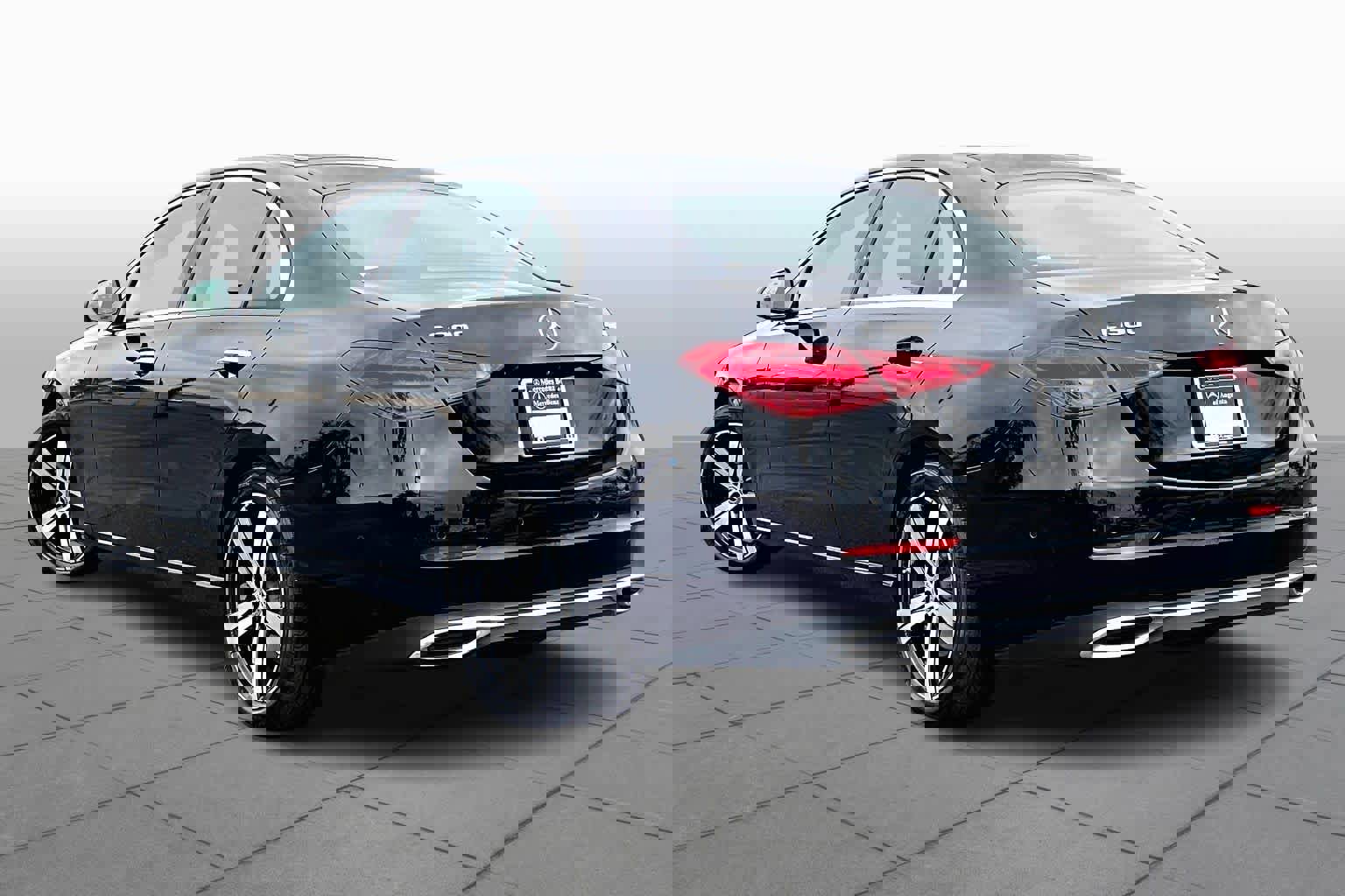 Certified 2025 Mercedes-Benz C 300 4MATIC Sedan image 11