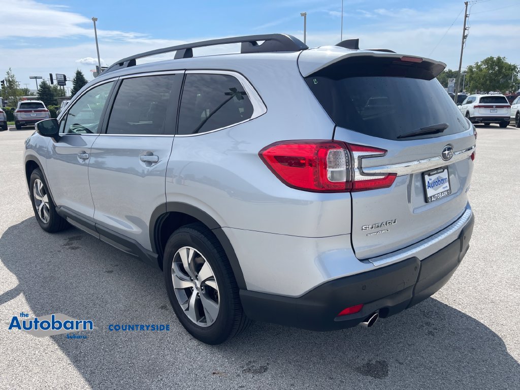 Certified 2024 Subaru Ascent Premium w/ Convenience Package AWD/4WD image 3