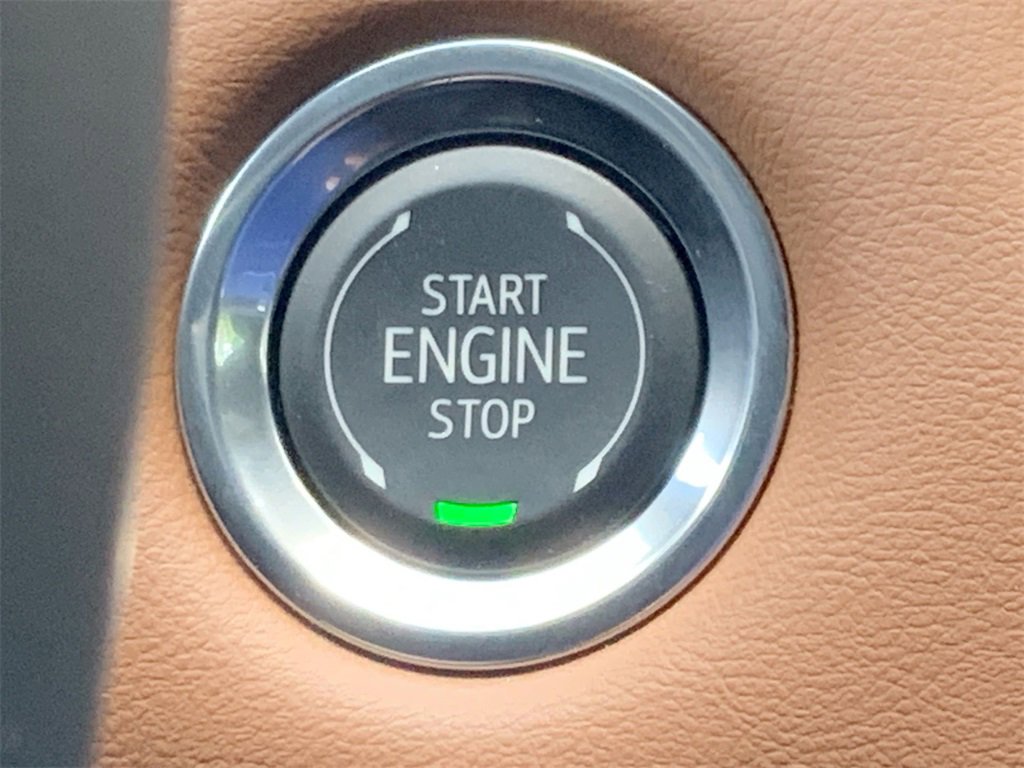New 2025 GMC Canyon AT4 w/ Nightfall Edition image 17