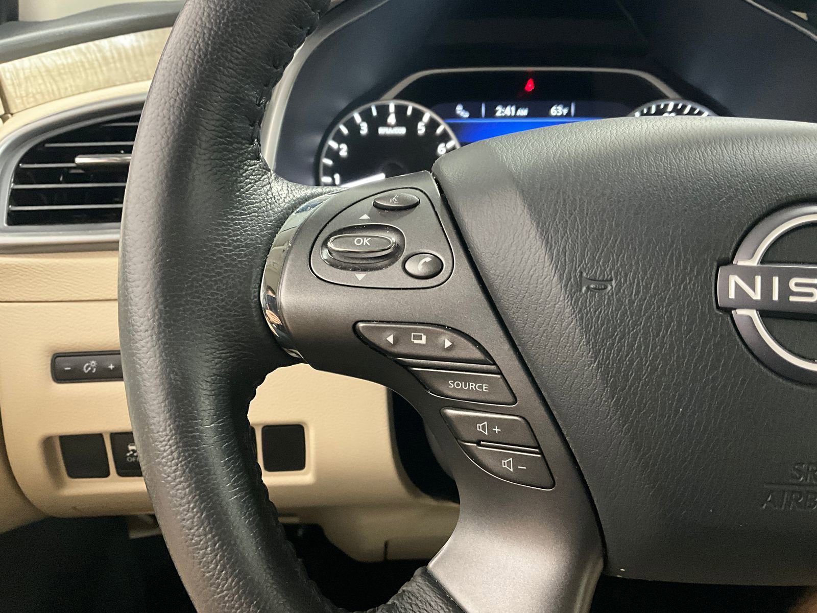 Used 2024 Nissan Murano SV image 17