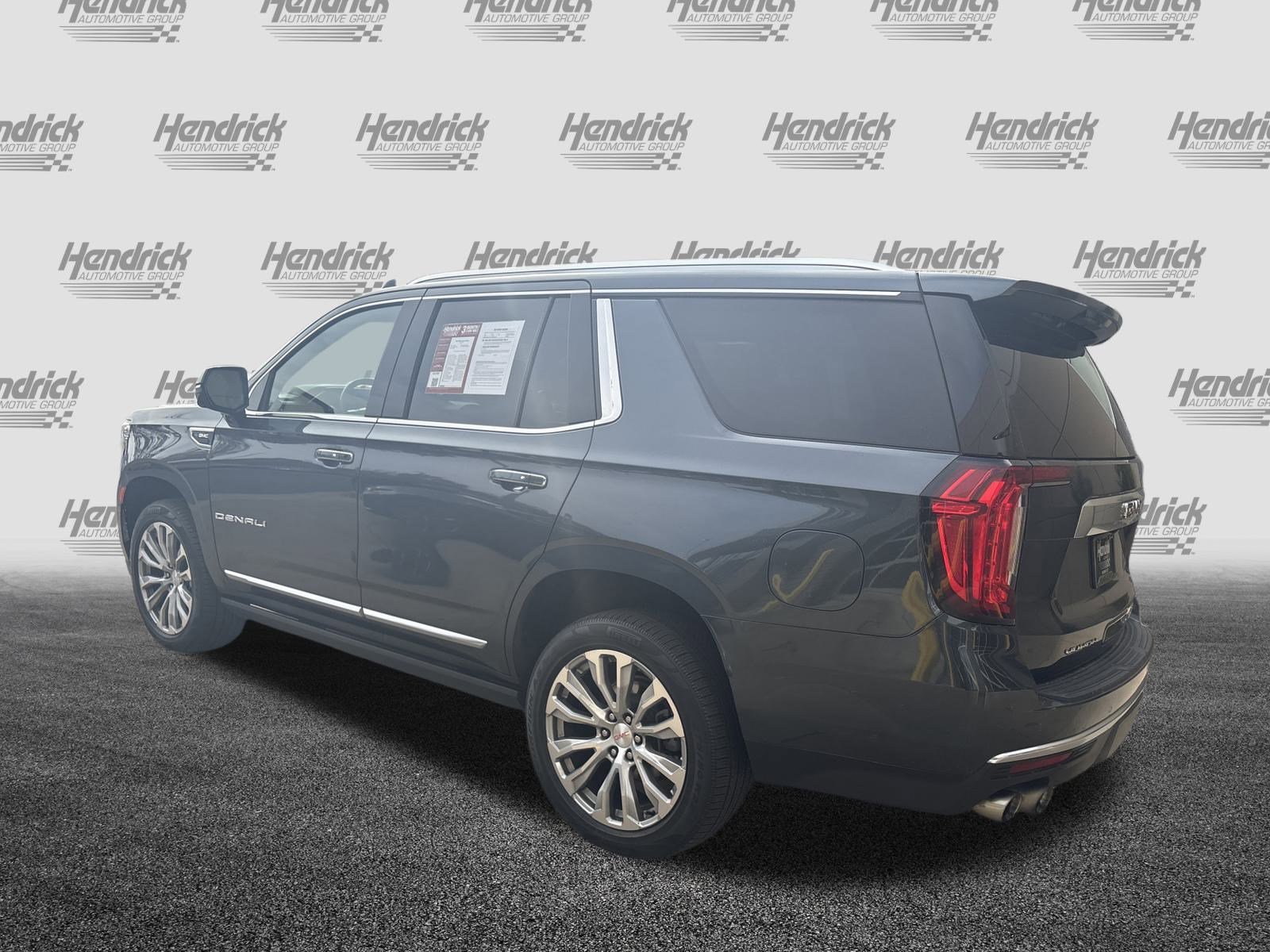 Used 2021 GMC Yukon Denali w/ Denali Premium Package image 8