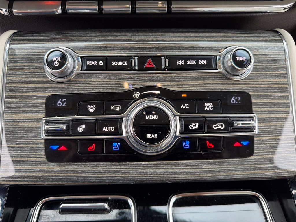 Used 2020 Lincoln Aviator Black Label w/ Dynamic Handling Package AWD/4WD image 33