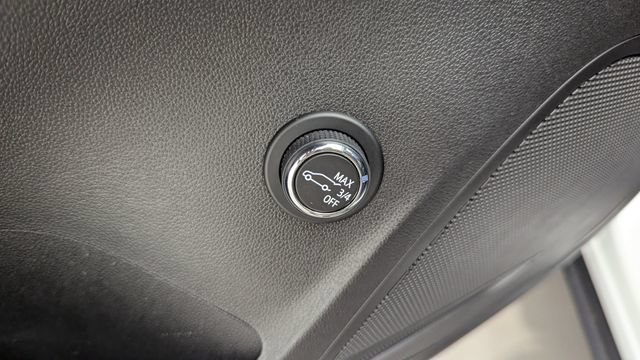 Certified 2023 Buick Envision Essence FWD image 27