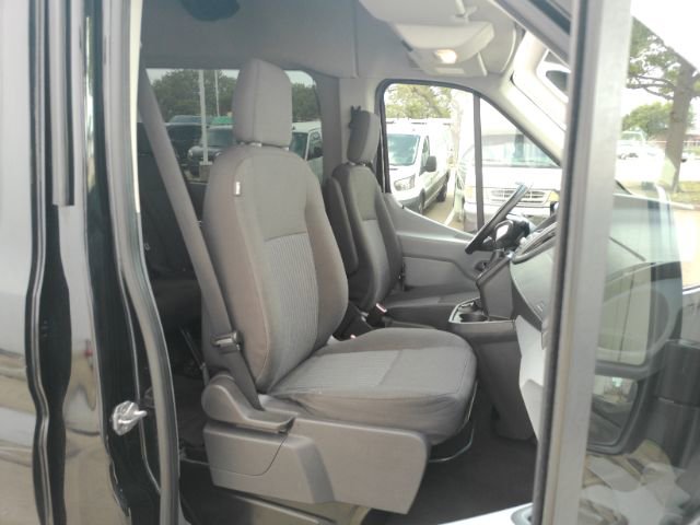 Used 2018 Ford Transit 350 XLT RWD image 27