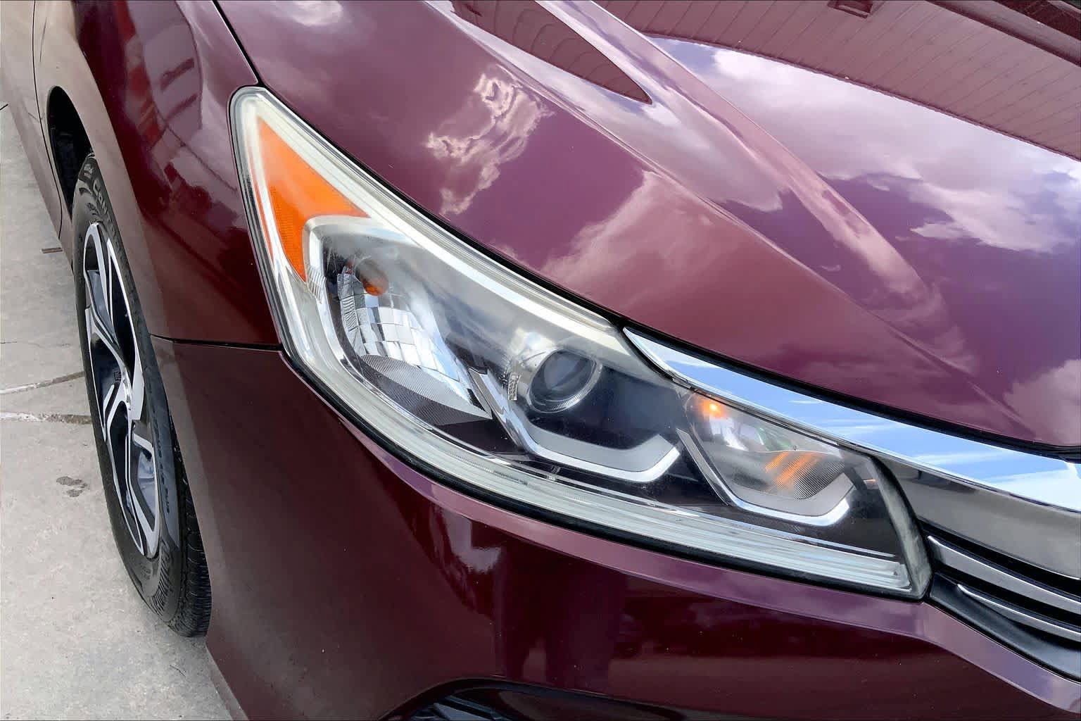 Used 2016 Honda Accord LX image 27