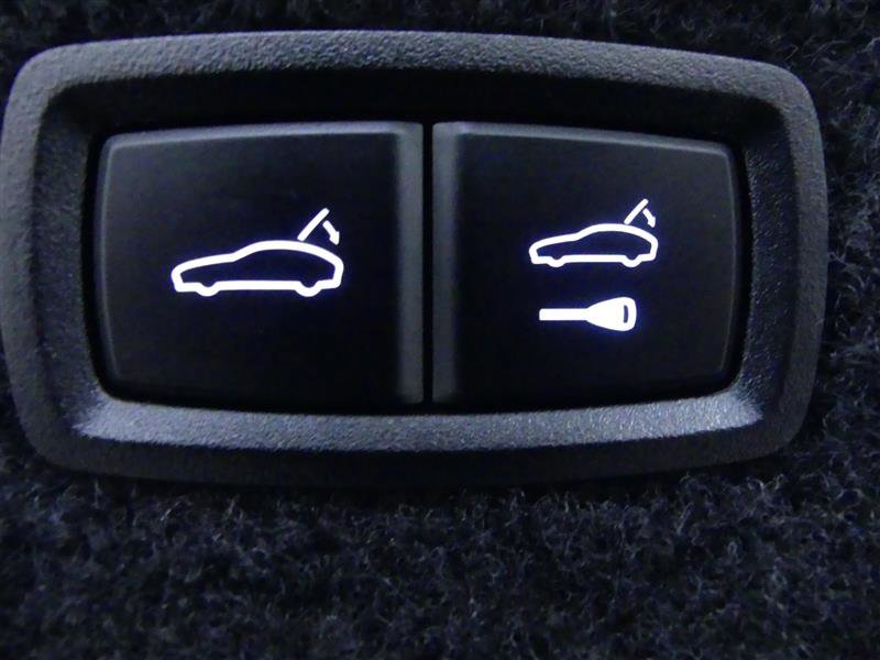 Used 2023 Porsche Taycan GTS image 35