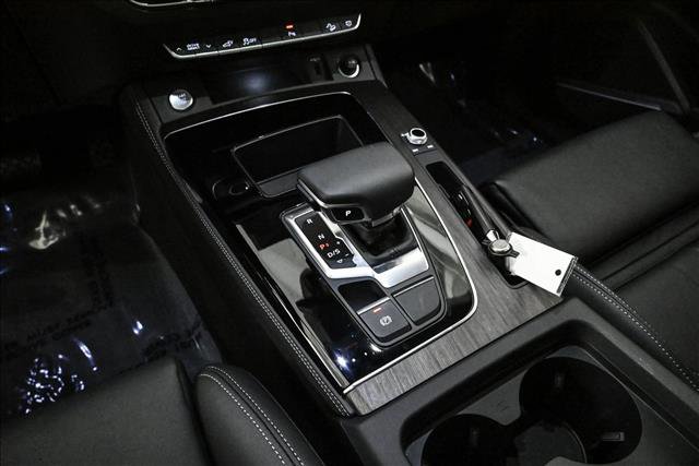 Used 2025 Audi Q5 e Premium Plus image 12