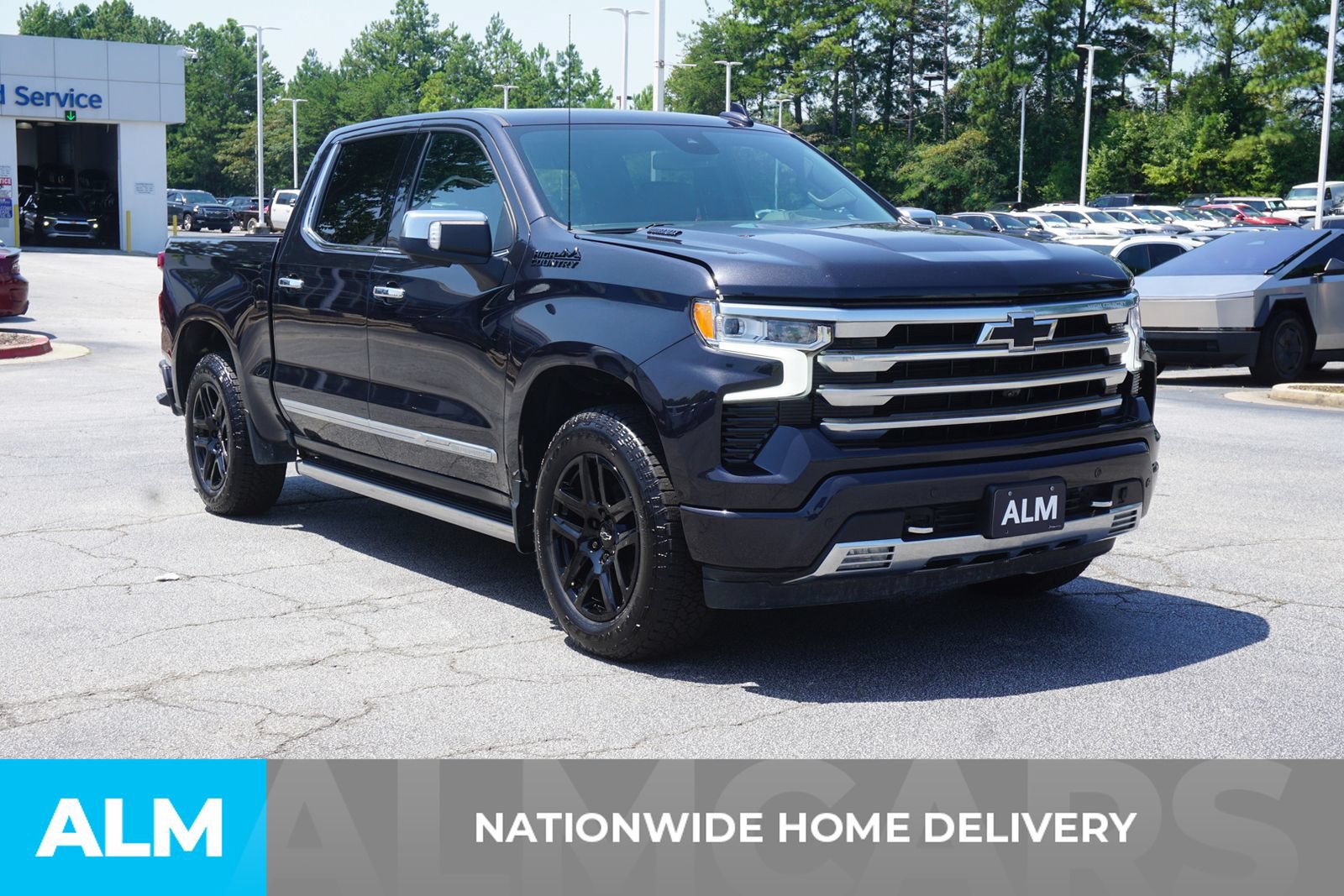Used 2023 Chevrolet Silverado 1500 High Country w/ High Country Premium Package AWD/4WD image 5