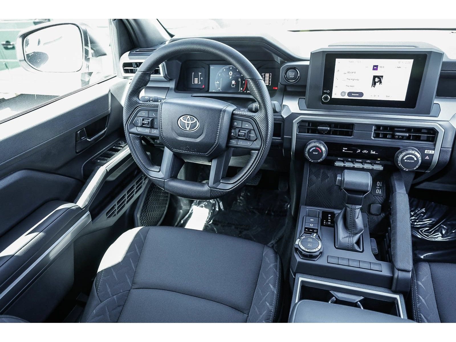 Used 2026 Toyota Tacoma SR5 AWD/4WD image 15