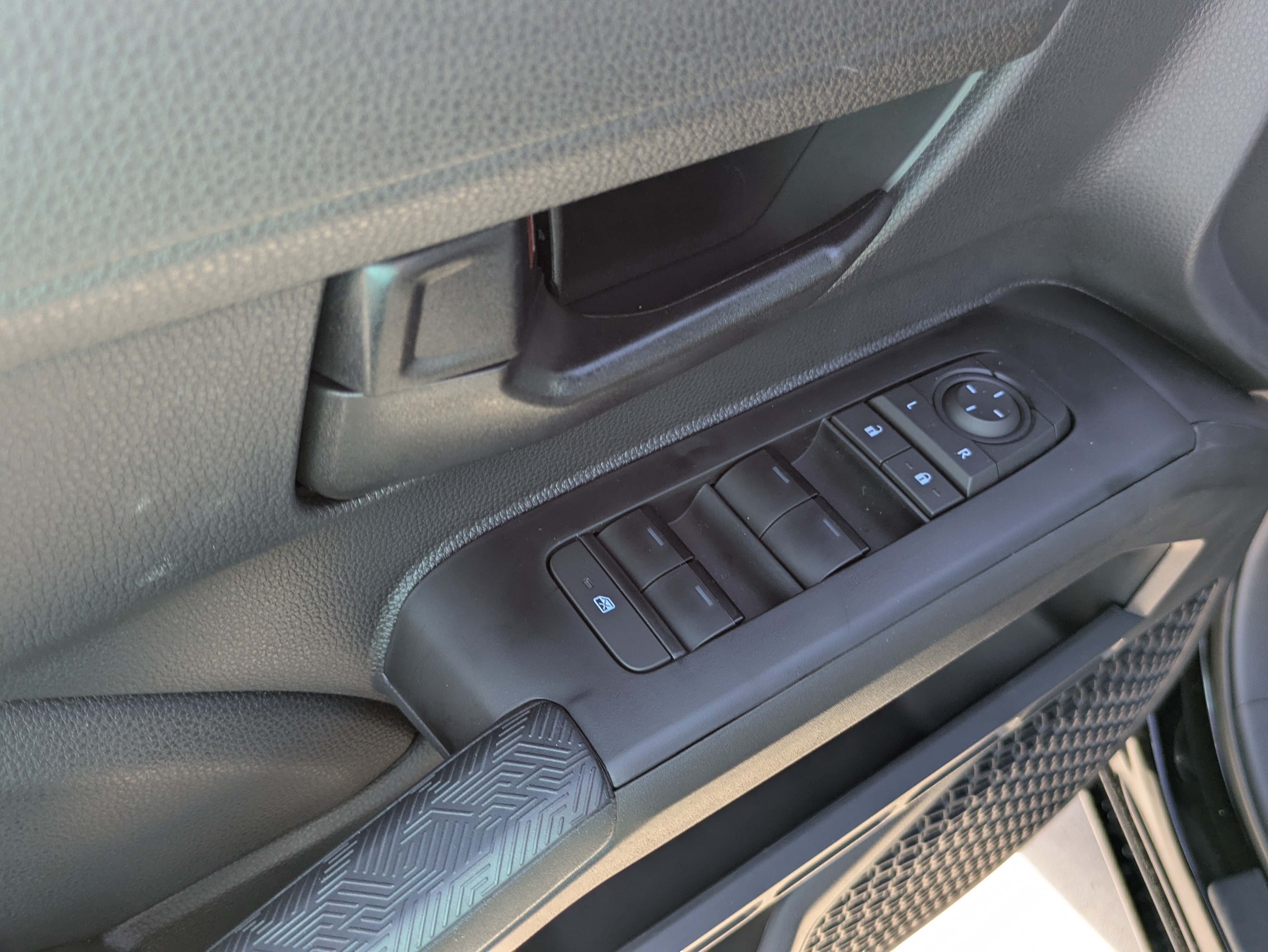 New 2026 Toyota Tacoma SR5 AWD/4WD image 12