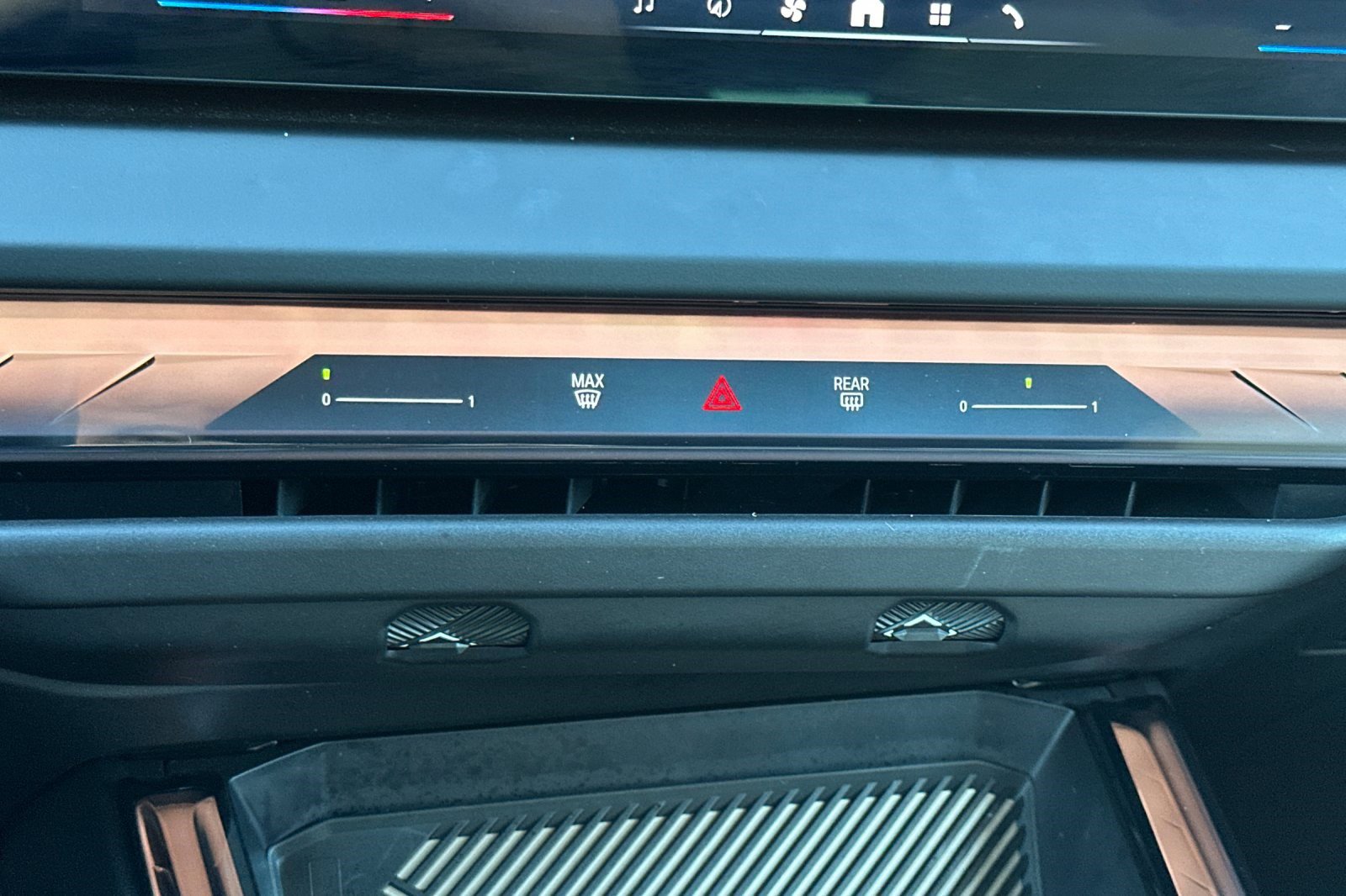 Used 2025 BMW X3 xDrive30i w/ Premium Package image 26