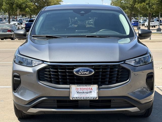 Used 2023 Ford Escape Active FWD image 8