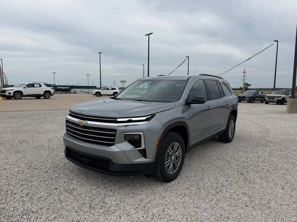 New 2026 Chevrolet Traverse LT w/ Driver Confidence Package FWD image 7