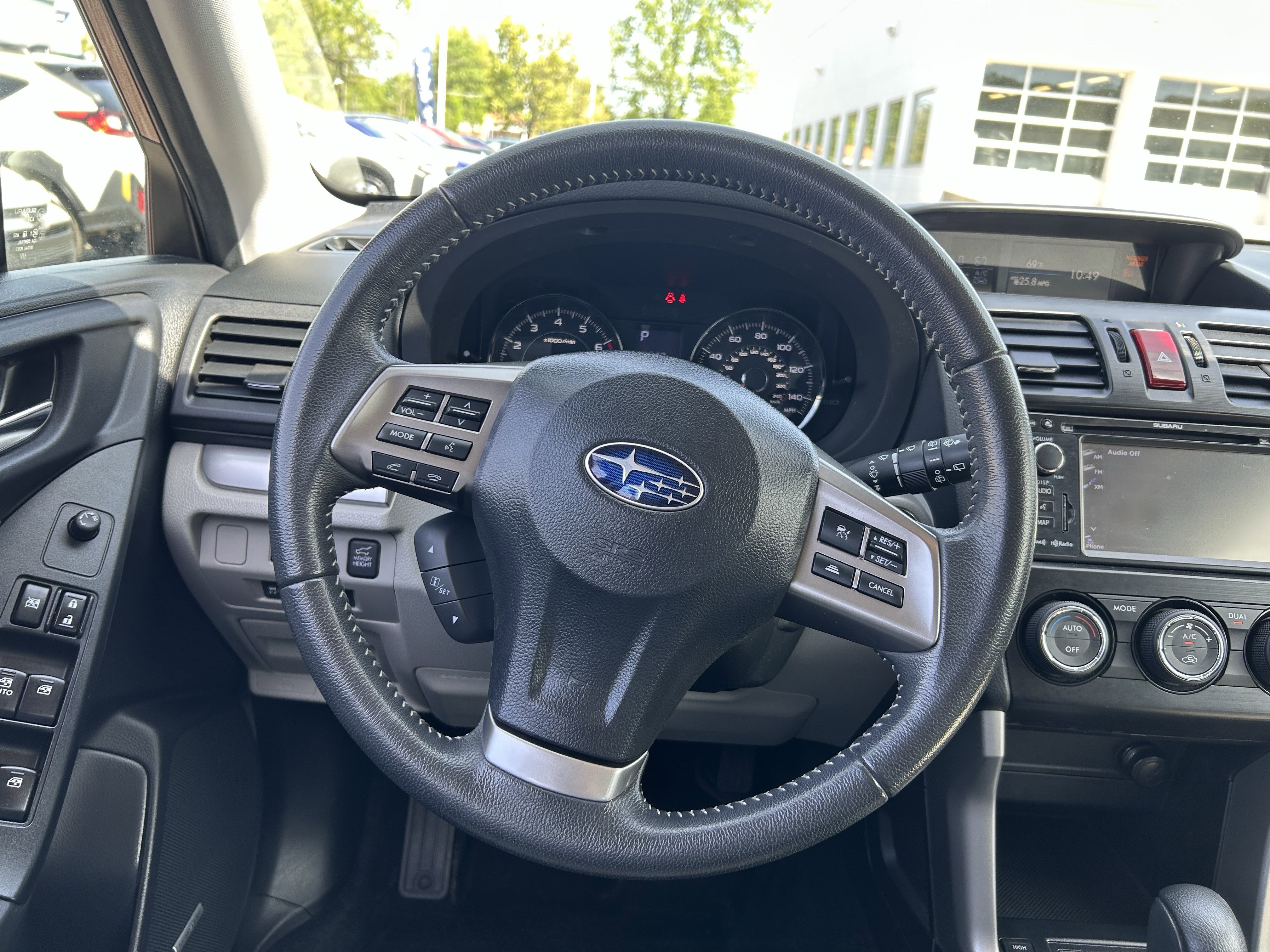 Used 2015 Subaru Forester 2.5i Touring w/ Eyesight & Navigation System AWD/4WD image 10