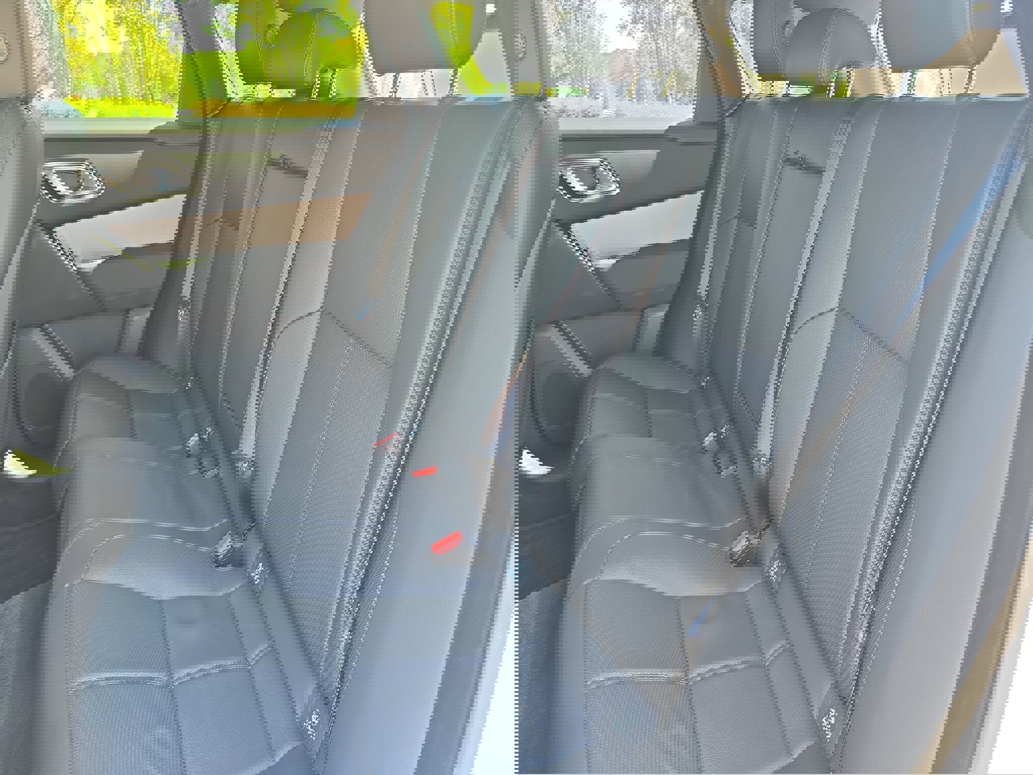 Certified 2025 Land Rover Range Rover Velar S AWD/4WD image 14