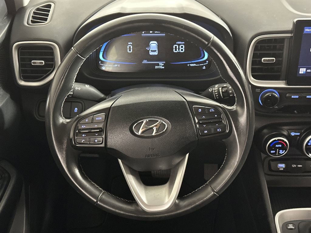 Certified 2024 Hyundai Venue SEL FWD image 13