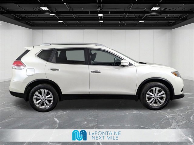 Used 2015 Nissan Rogue SV w/ SV Premium Package image 6