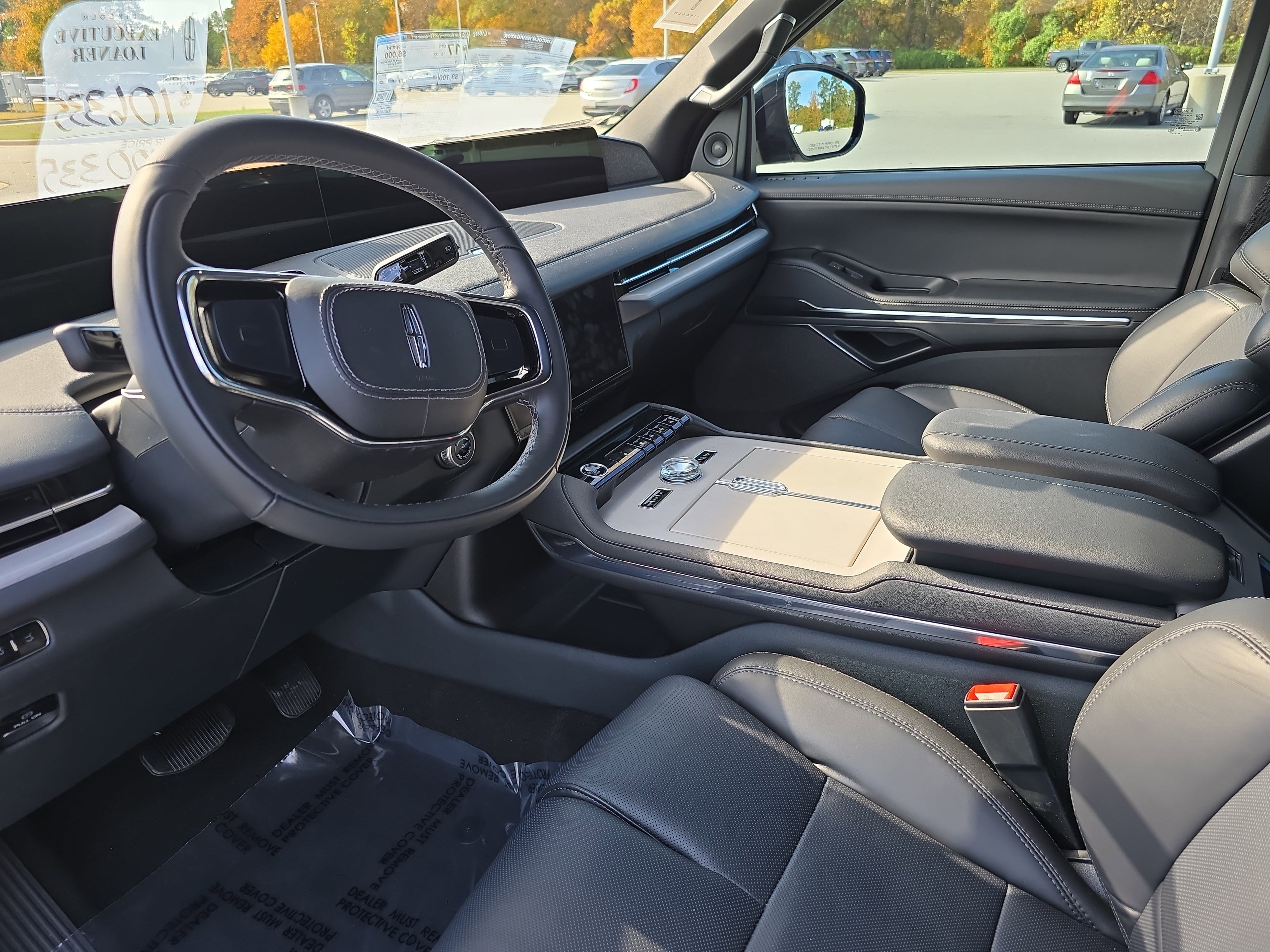 New 2025 Lincoln Navigator Reserve w/ Jet Appearance Package image 15