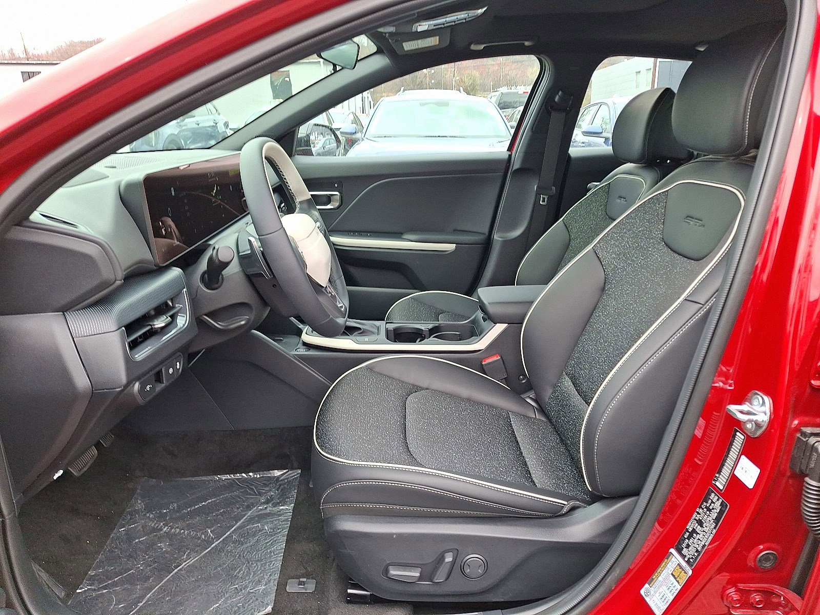 New 2025 Kia K4 GT-Line w/ GT-Line Sunroof Package image 9