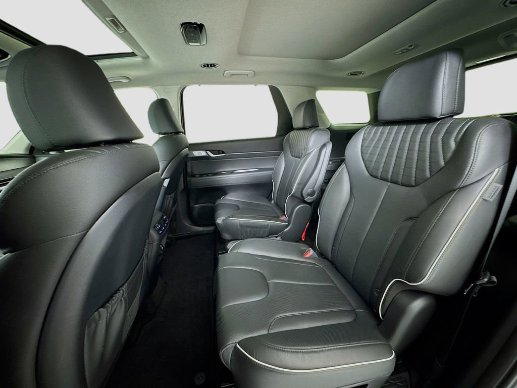 Used 2023 Hyundai Palisade Limited image 22