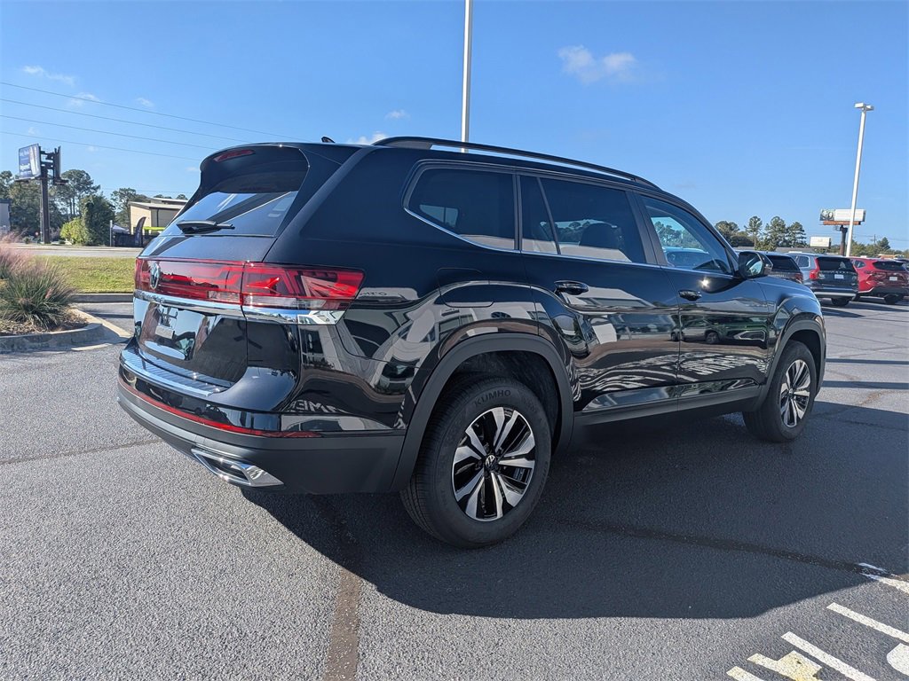 New 2026 Volkswagen Atlas SE image 5
