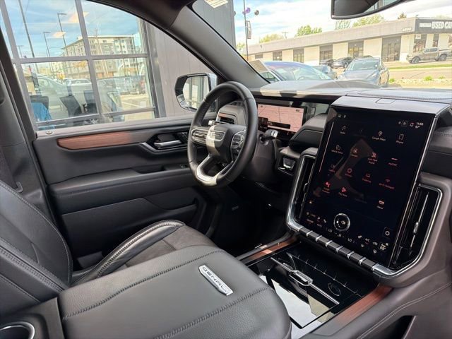 Used 2025 GMC Yukon Denali image 13