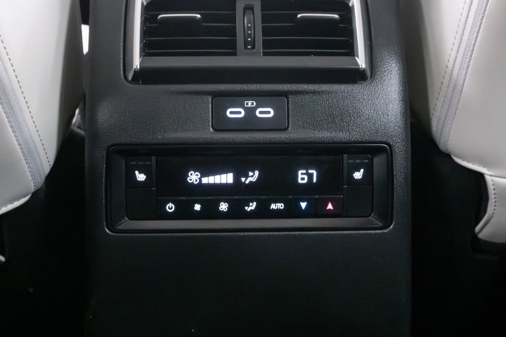 Used 2024 MAZDA CX-90 Plug-In Hybrid w/ Premium Plus AWD/4WD image 31