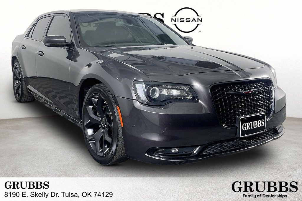 Used 2023 Chrysler 300 S RWD image 1