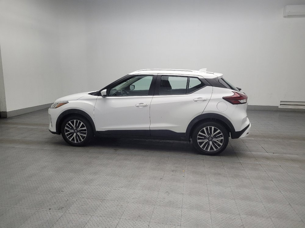 Used 2021 Nissan Kicks SV image 3