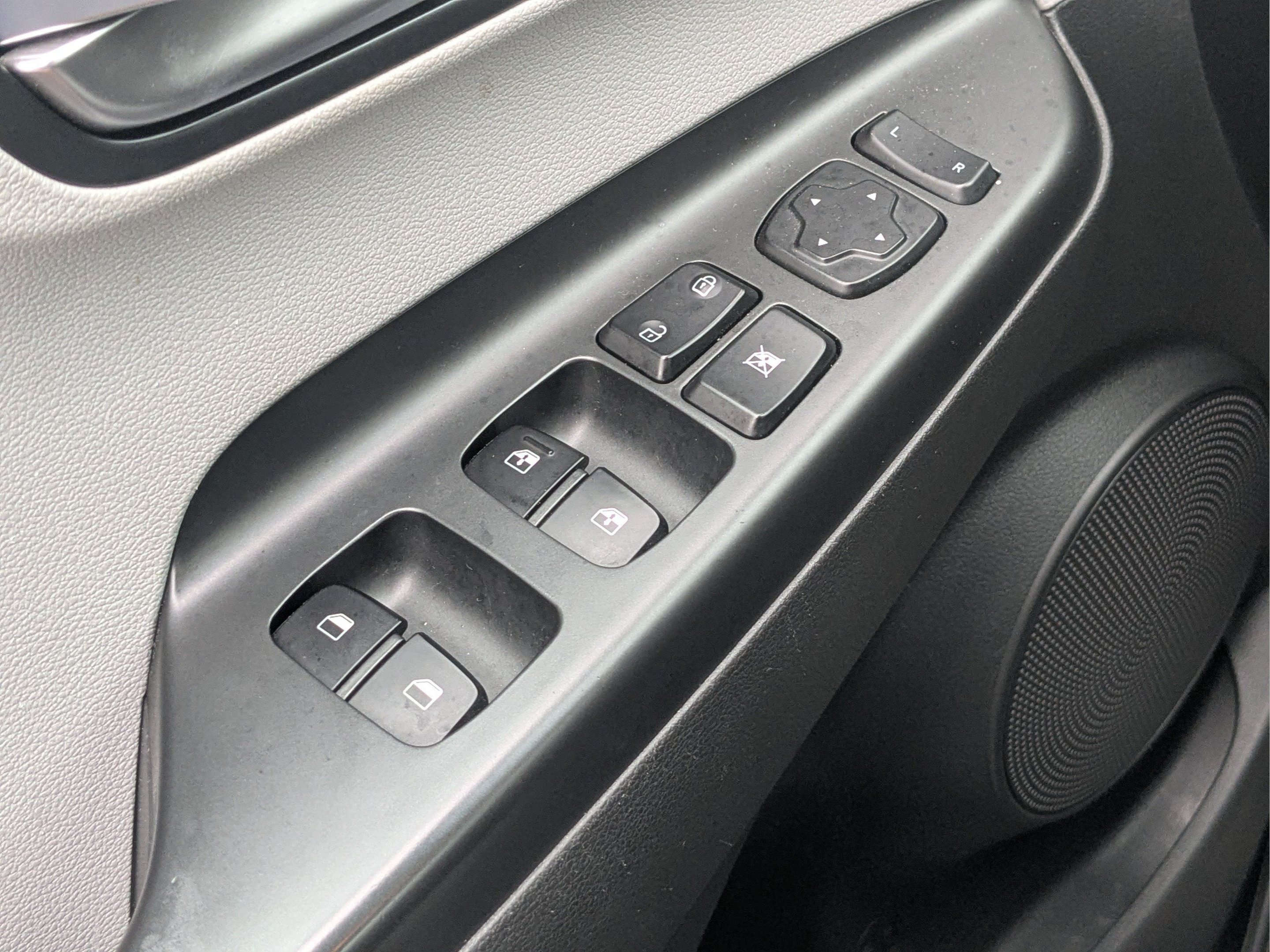 Certified 2022 Hyundai Kona SEL w/ Convenience Package FWD image 24