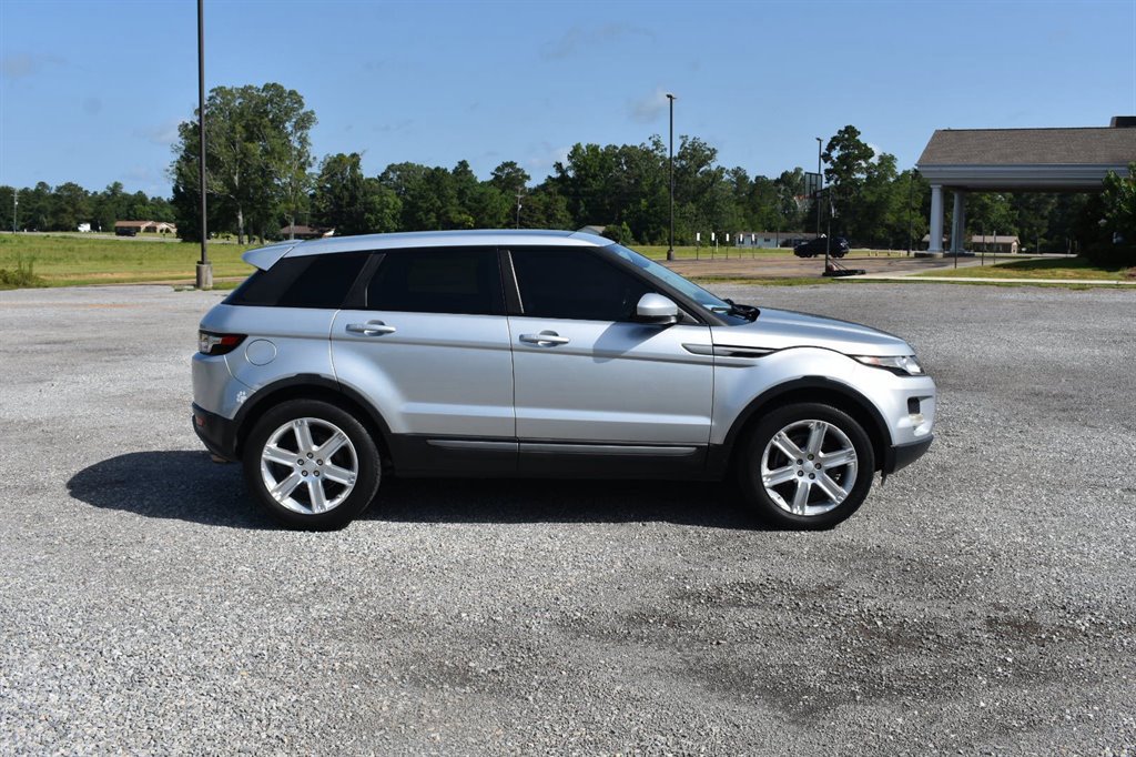 Used 2015 Land Rover Range Rover Evoque Pure Plus image 5
