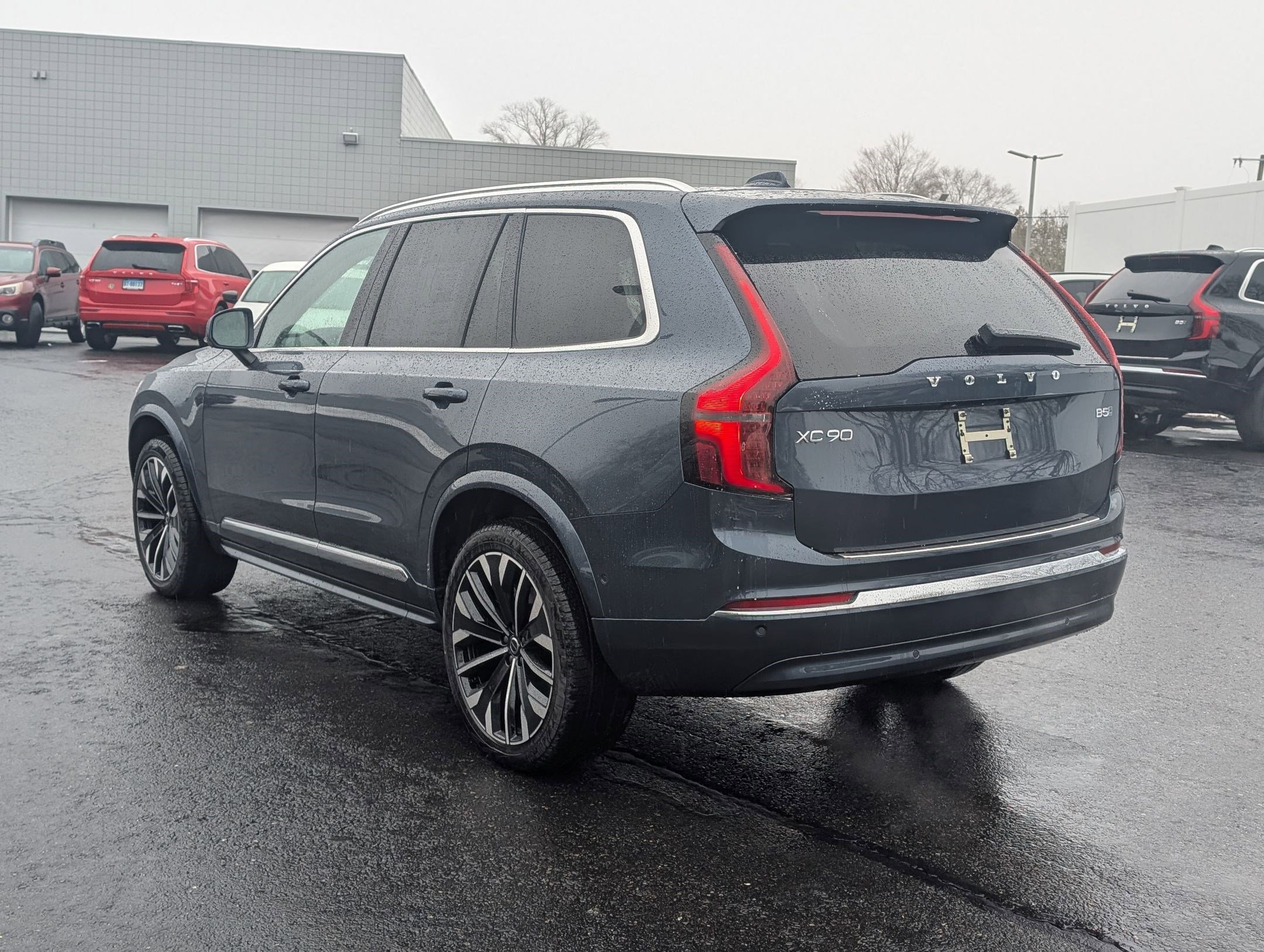 New 2026 Volvo XC90 B5 Ultra w/ Protection Package Premier image 5