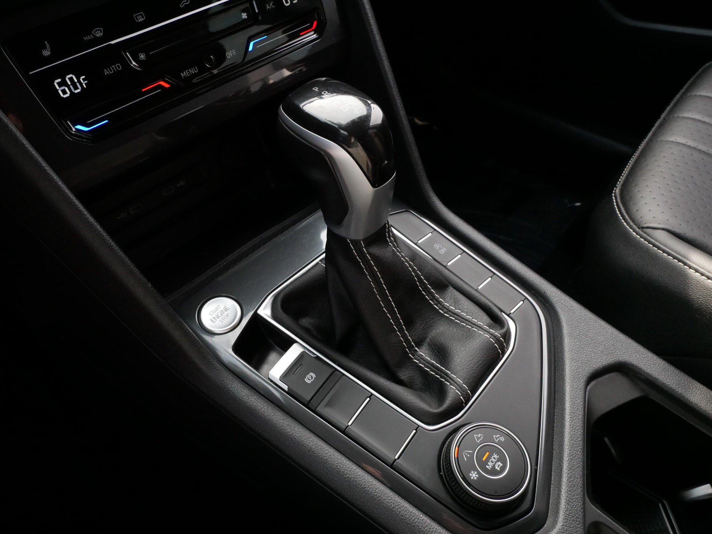 Certified 2023 Volkswagen Tiguan SE AWD/4WD image 24