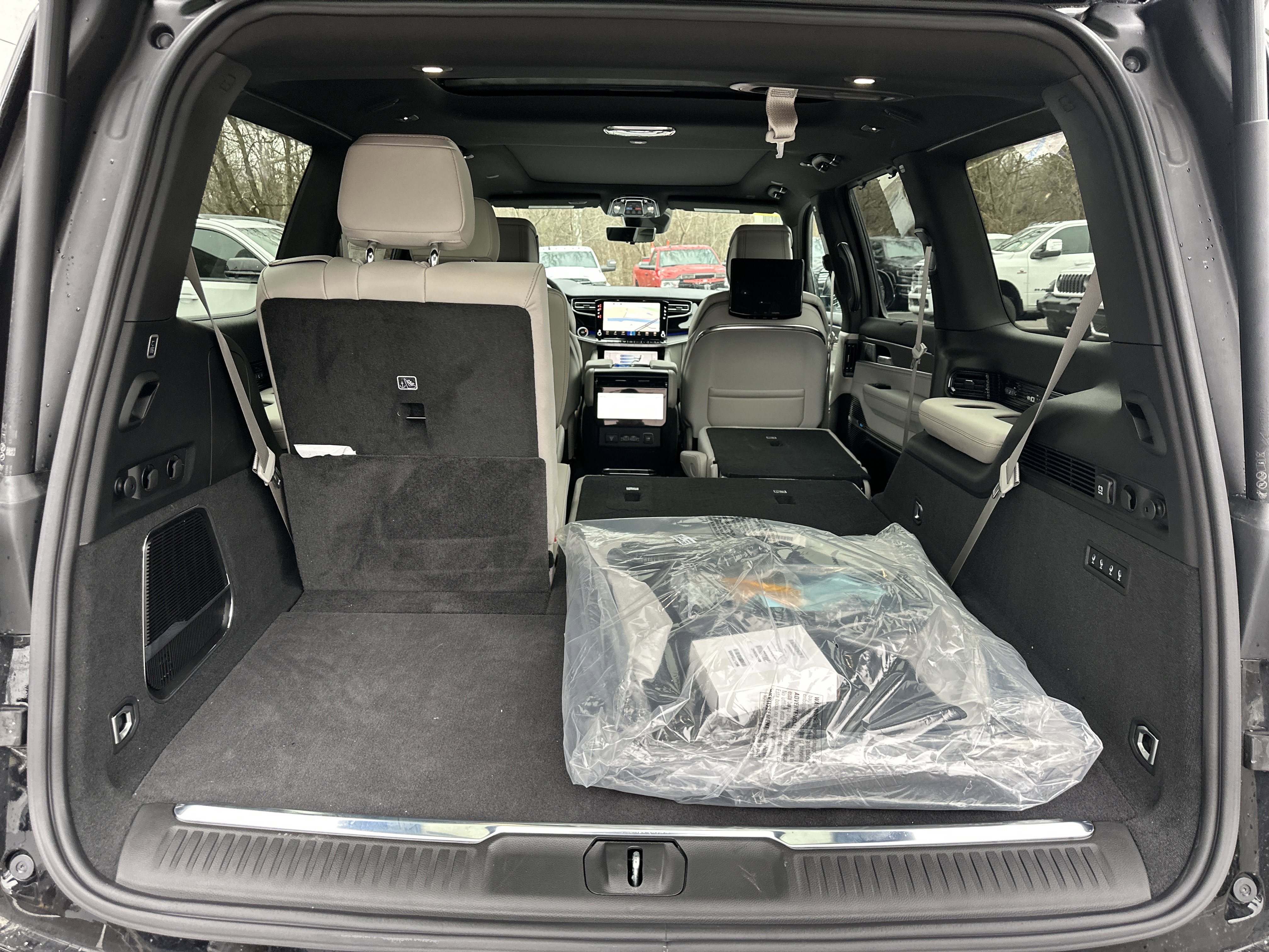 New 2026 Jeep Grand Wagoneer Summit w/ Rear Seat Video Group I image 13