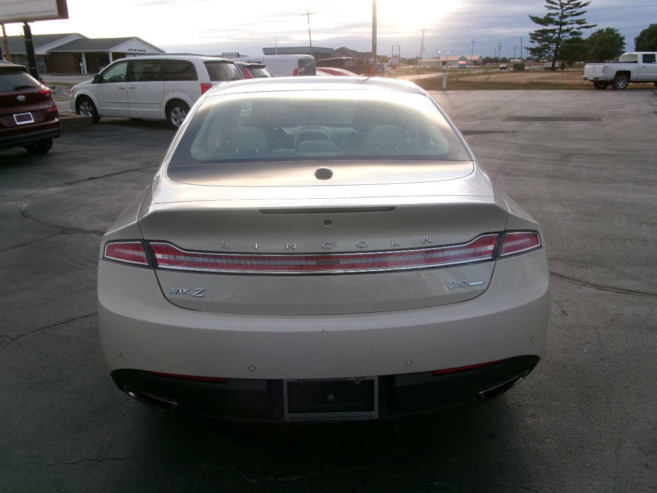 Used 2015 Lincoln MKZ Base 4dr Sedan w/ Equipment Group 102A Reserve image 5