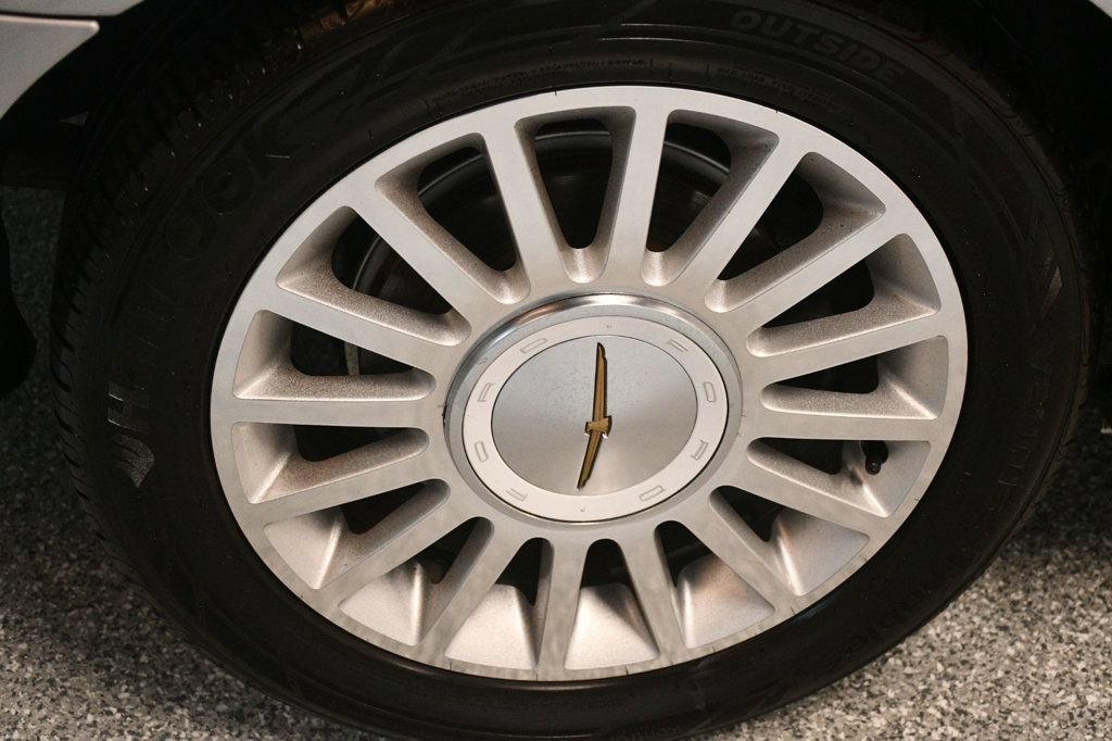 Used 2004 Ford Thunderbird RWD image 33