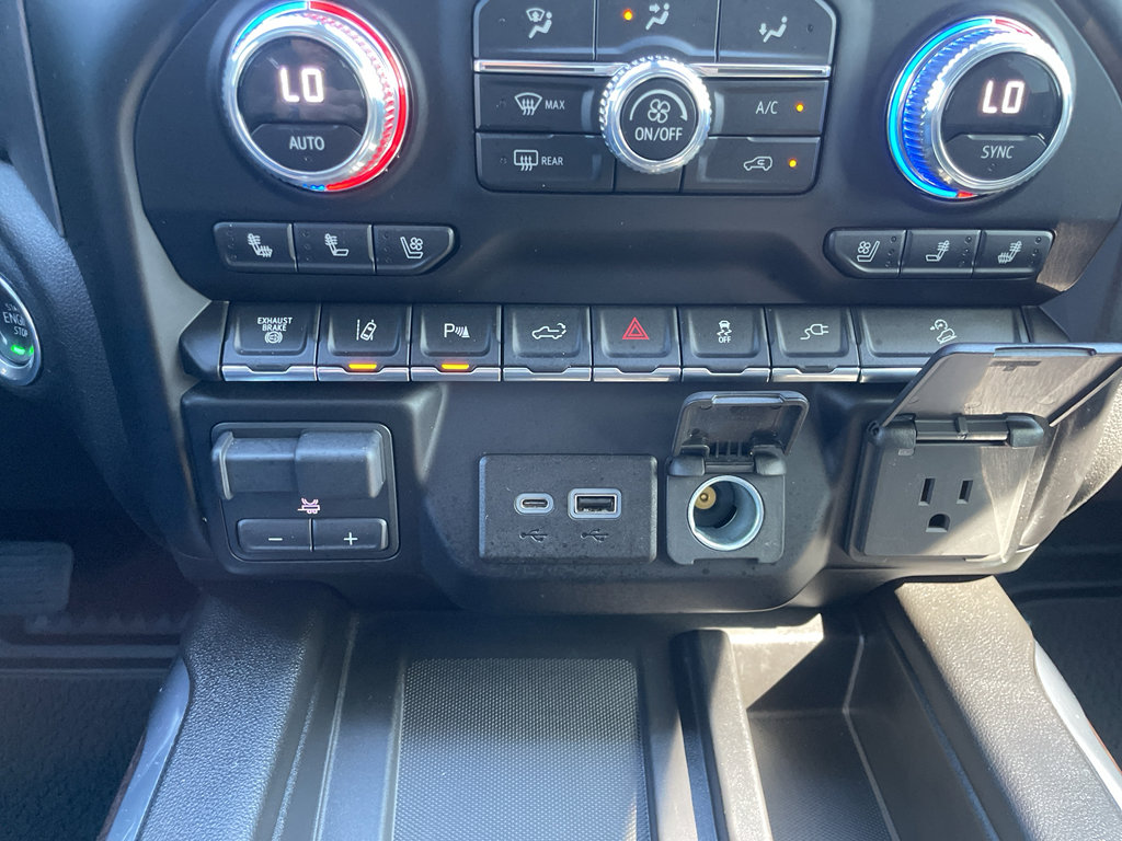 Used 2023 GMC Sierra 2500 Denali image 38