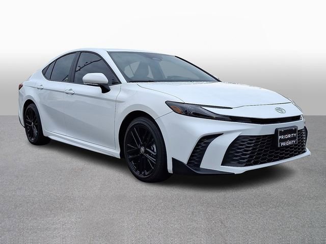 Used 2026 Toyota Camry SE FWD image 3