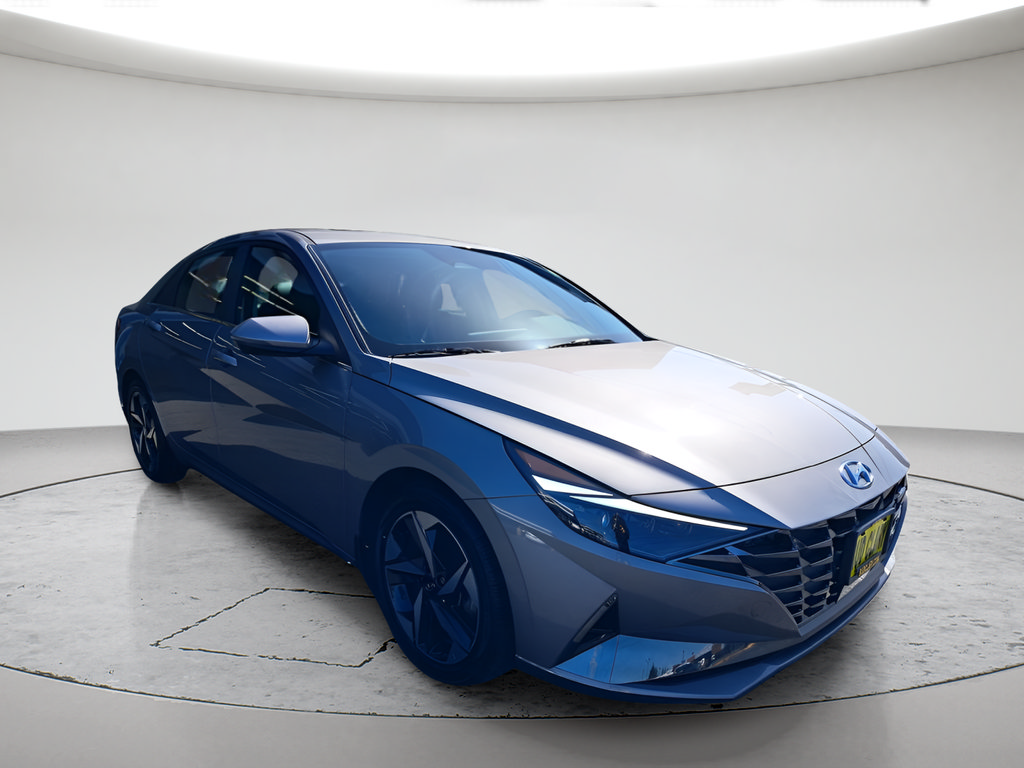 Used 2023 Hyundai Elantra Limited FWD image 3