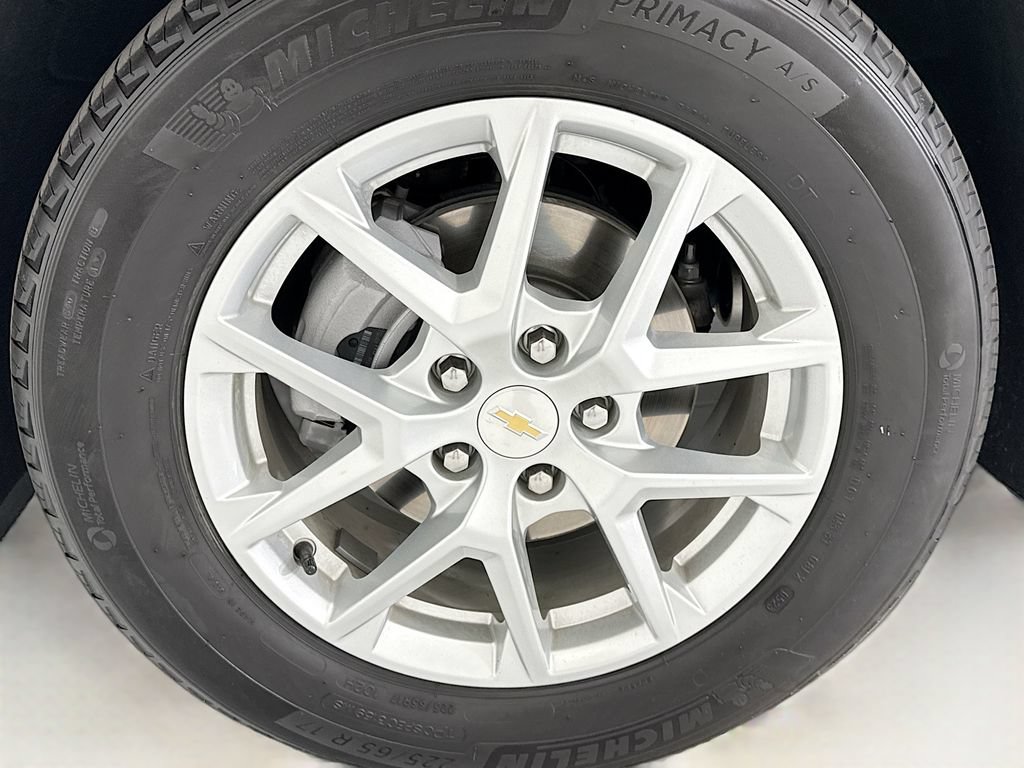 Used 2023 Chevrolet Equinox LS FWD image 28