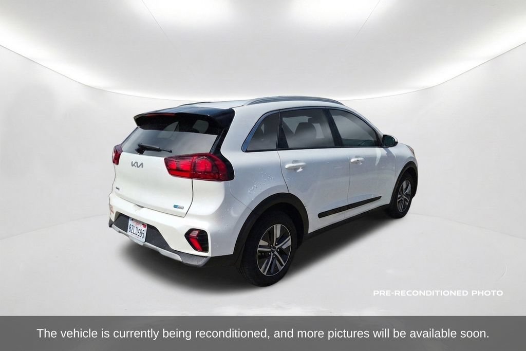 Used 2022 Kia Niro LXS FWD image 6